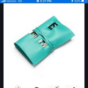 Brouk & Co travel cord roll.  New with box Aqua